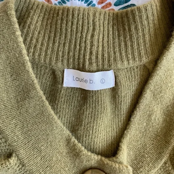 Laurie b. Moss green cardigan size L - Picture 3 of 8